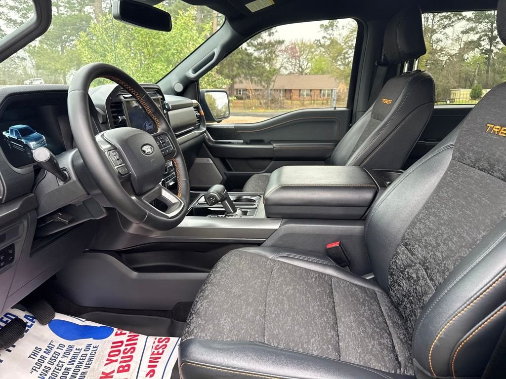 Used 2025 Antimatter Blue Metallic Ford Tremor image 12