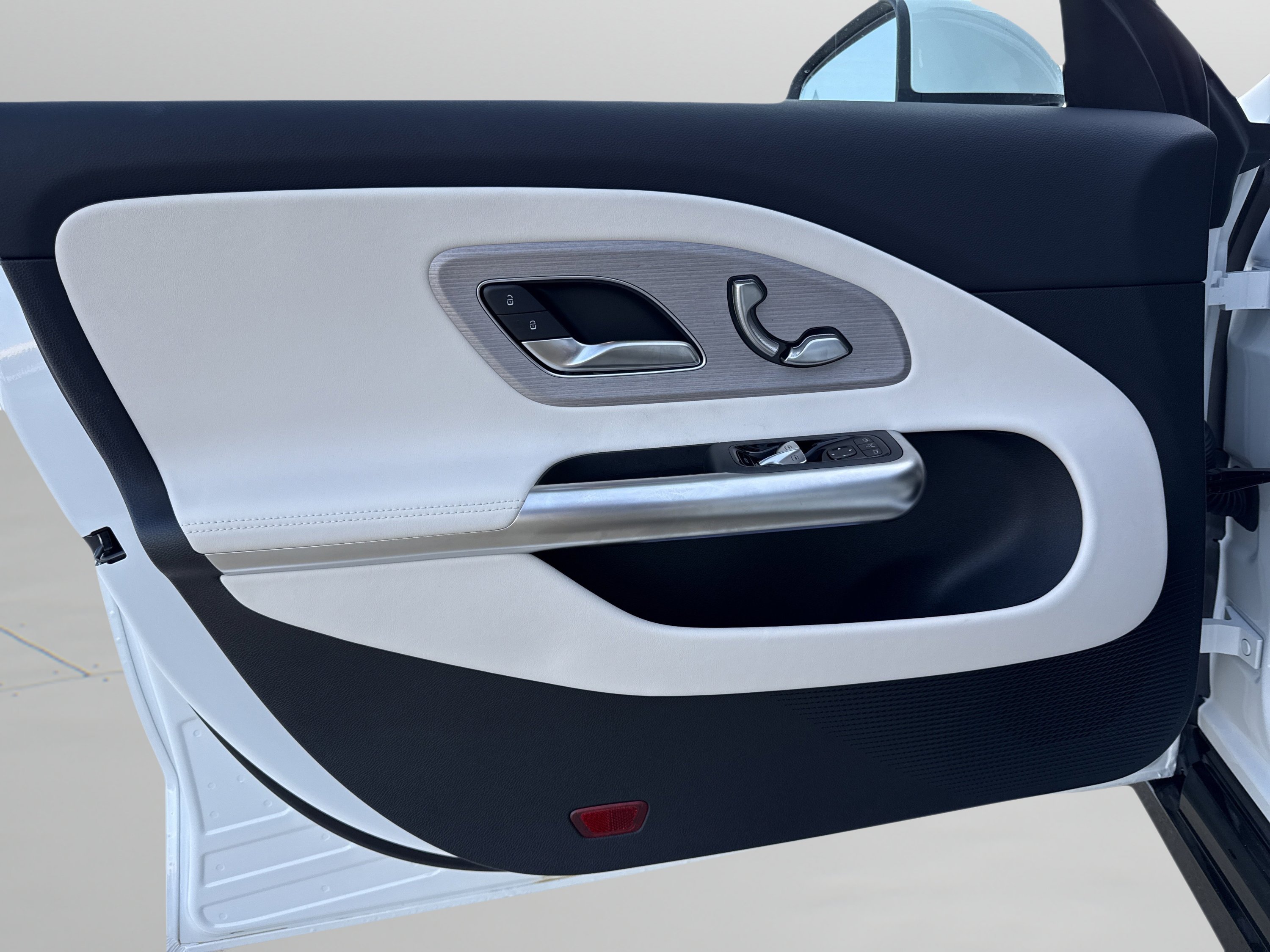 New 2027 Polar White Mercedes-Benz CLA 220 Hybrid image 20