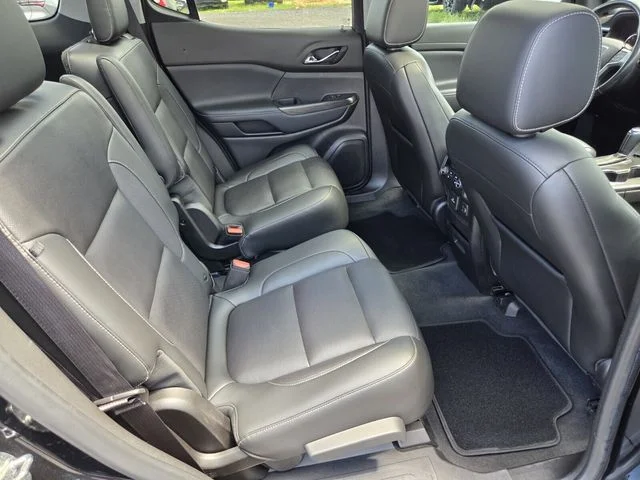 Used 2019 Black GMC SLT-2 image 16