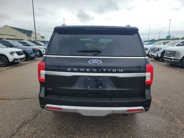 Used 2024 Black Metallic Ford XLT image 24