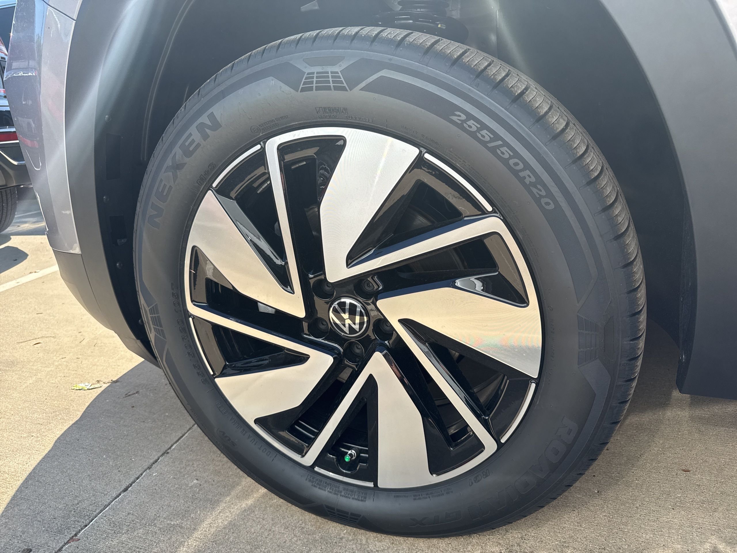 2026 Volkswagen Atlas SEL - Photo 25