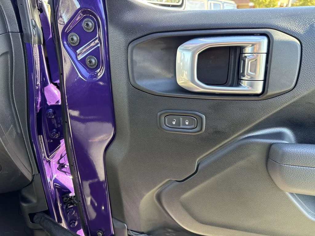New 2026 Reign Exterior Paint Jeep Sport S image 25