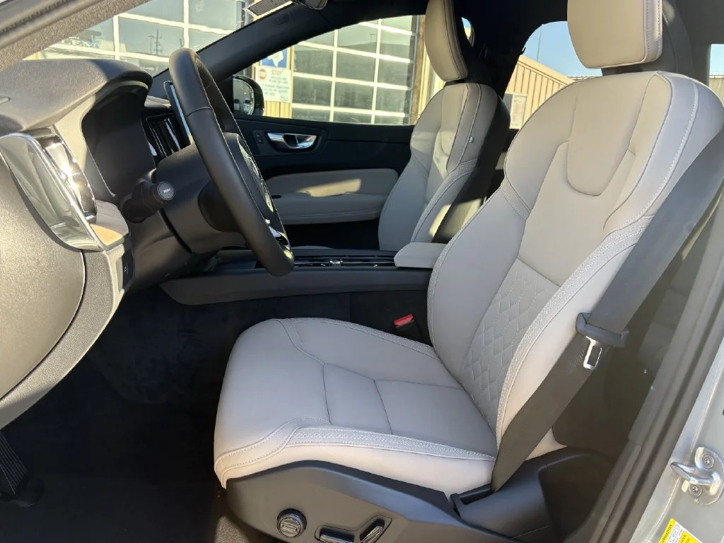 New 2026 Vapour Grey Volvo Plus image 12