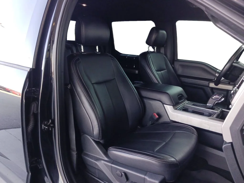 Used 2020 Black Ford Lariat image 27