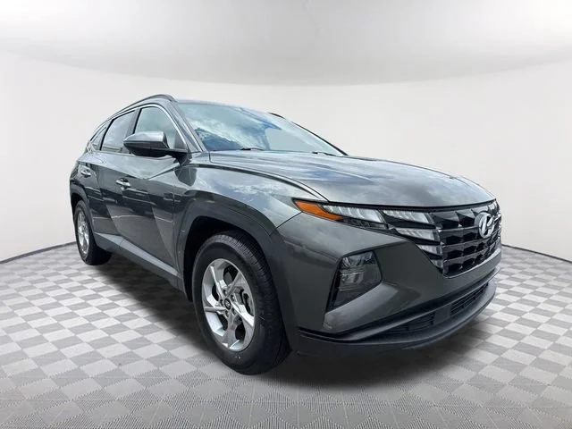 Used 2022 Gray Hyundai SEL image 3