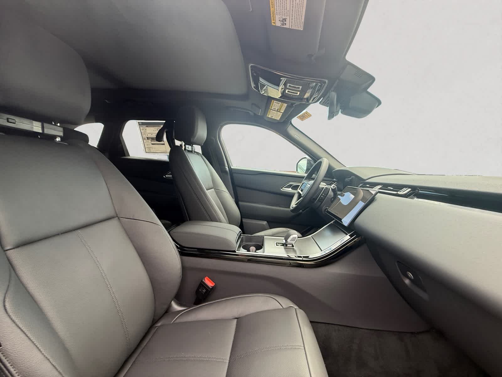 New 2026 Santorini Black Land Rover S image 15
