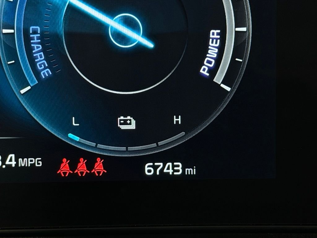 Used 2025 Blue Kia X-Line Prestige image 16