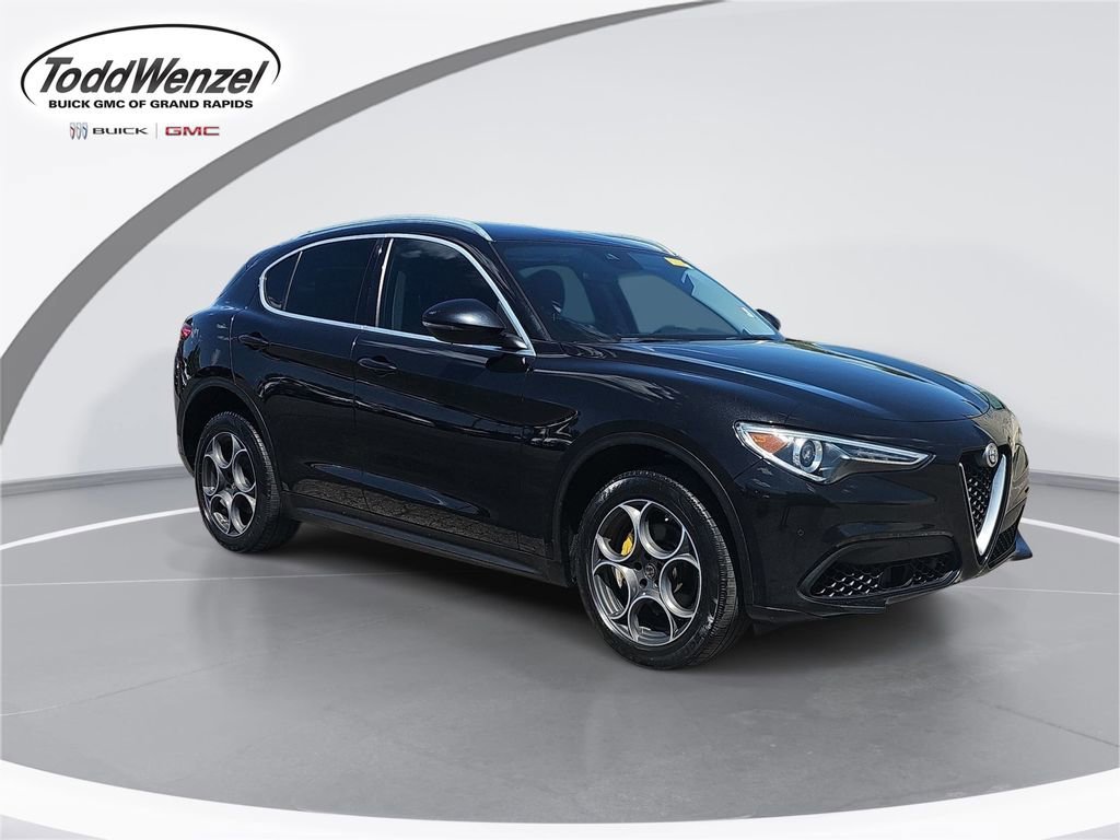 2018 Alfa Romeo Stelvio AWD's photo