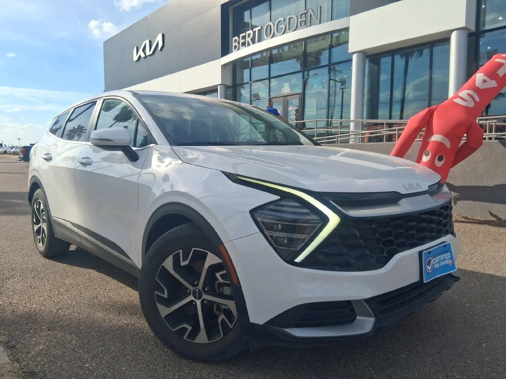 Used 2024 White Kia EX image 1
