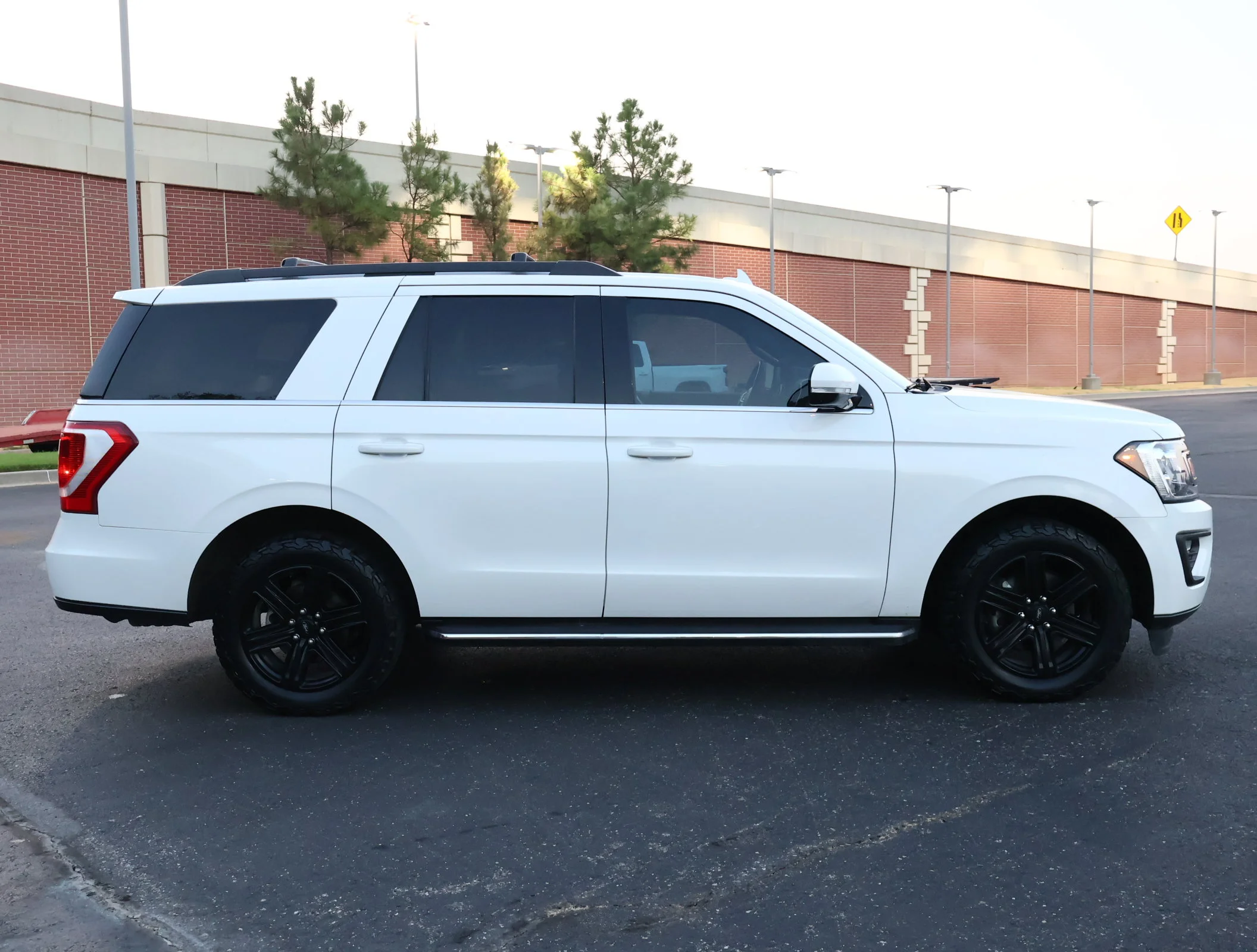 Used 2021 Star White Metallic Tri-Coat Ford XLT image 36