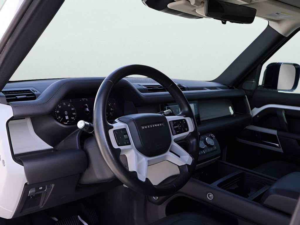 Used 2020 Fuji White Land Rover HSE image 16