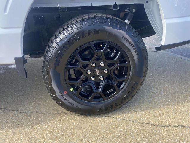 New 2026 Oxford White Ford XLT image 28