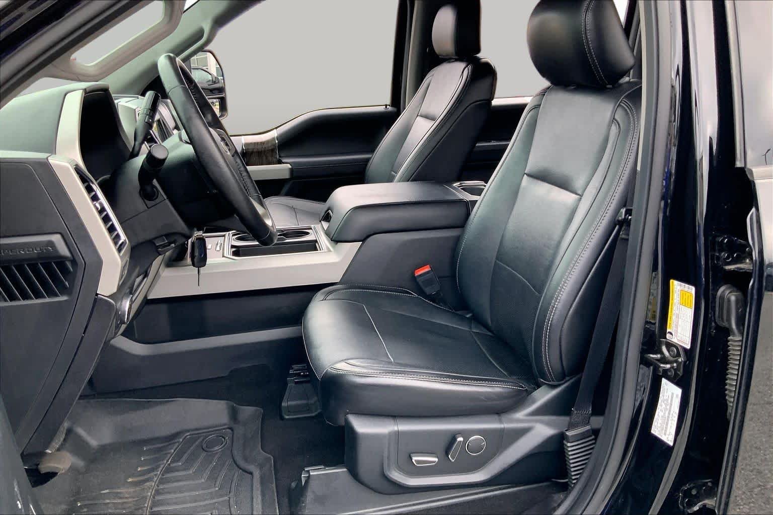 Used 2018 Shadow Black Ford LARIAT image 8