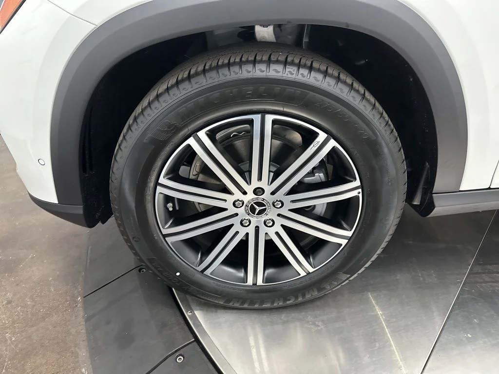Used 2026 White Mercedes-Benz GLE 350 image 33
