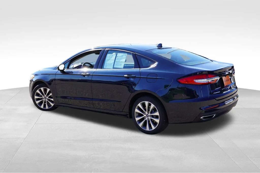 Used 2020 Blue Ford SE image 8