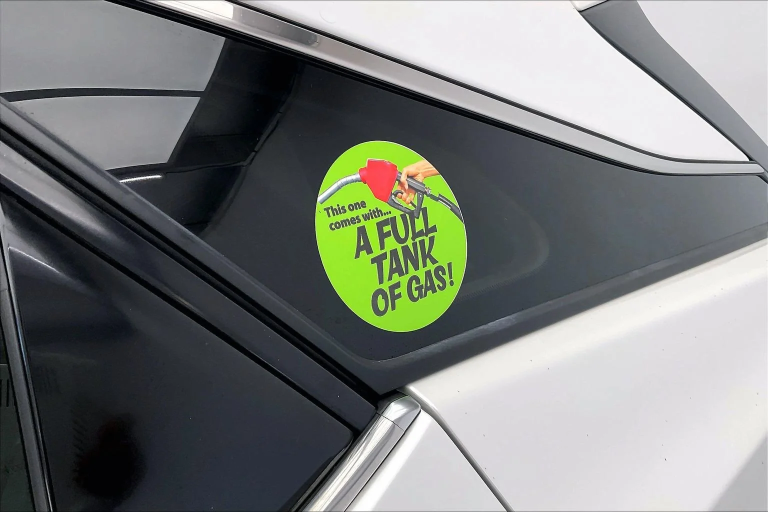 Used 2018 Eminent White Pearl Lexus 450h image 36