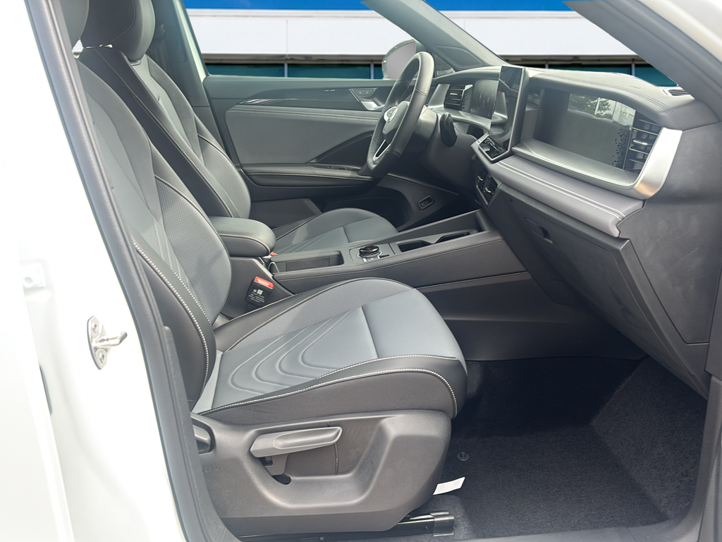 New 2026 White/off-white Volkswagen 2.0T SE R-Line Black image 11