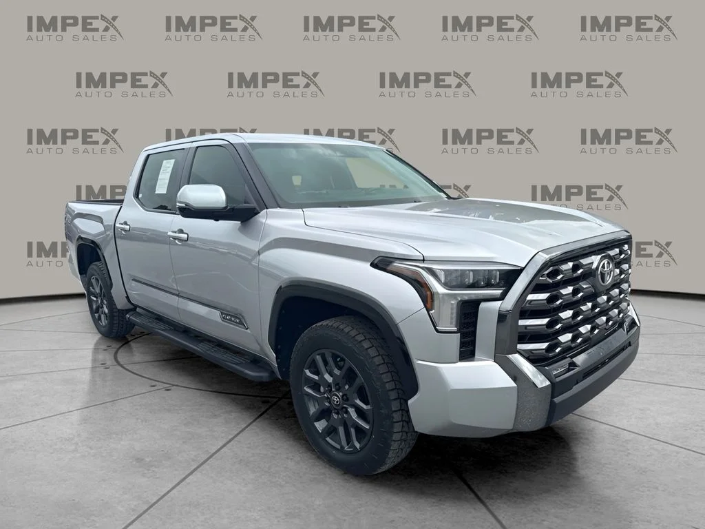Used 2025 Silver Toyota Platinum image 4