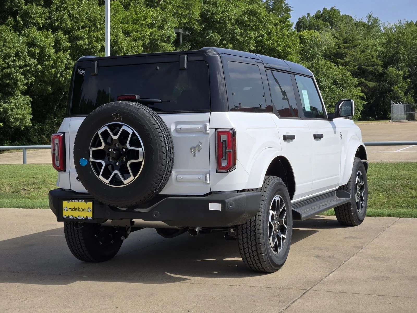 New 2026 Oxford White Ford Outer Banks® image 4