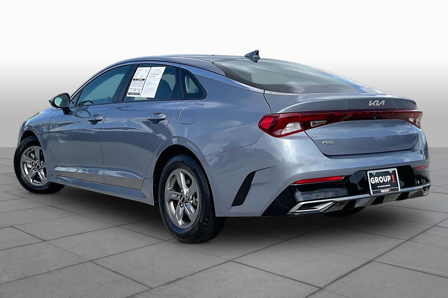 Used 2022 Everlasting Silver Kia LXS image 12