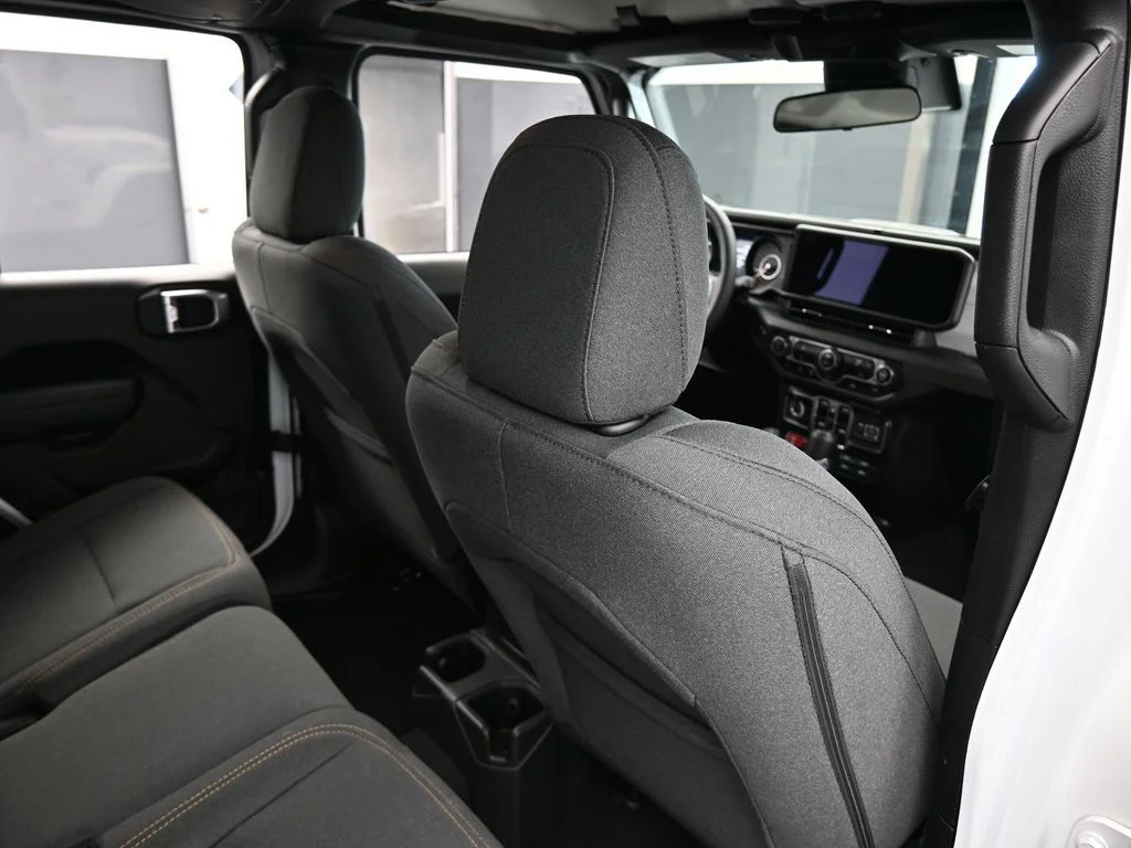 2024 Jeep Gladiator Willys - Photo 44