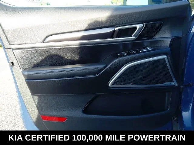 Used 2024 Black Kia S image 20