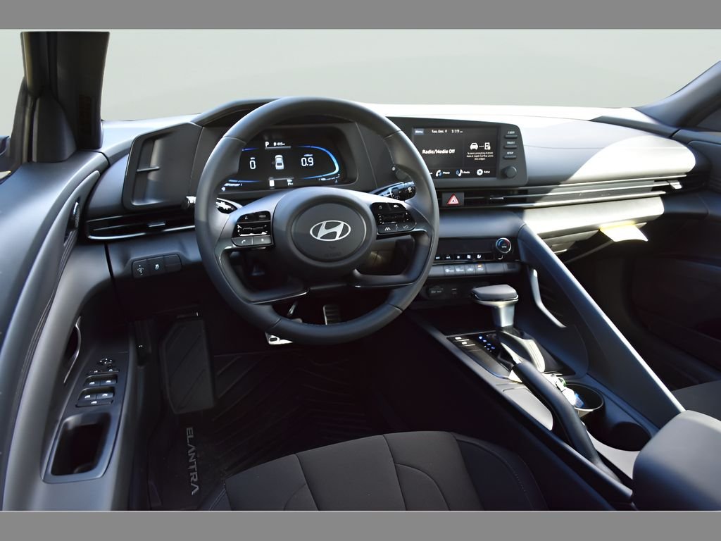 2026 Hyundai Elantra SEL Sport - Photo 11