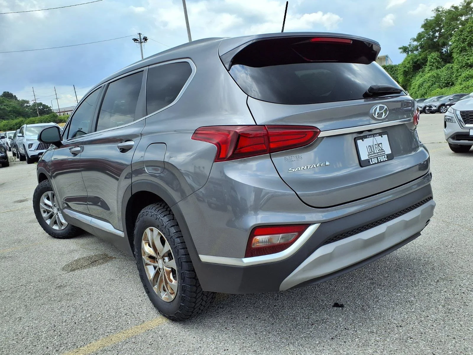 Used 2020 Machine Gray Hyundai SE image 34