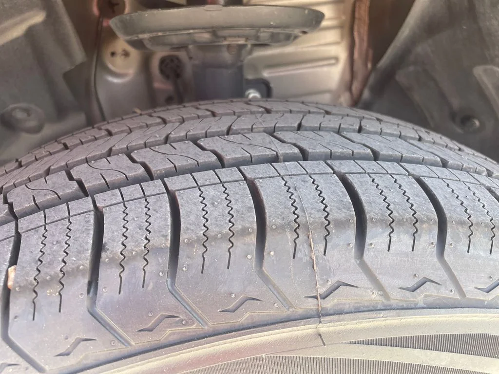 Used 2025 Gray Honda EX-L image 28
