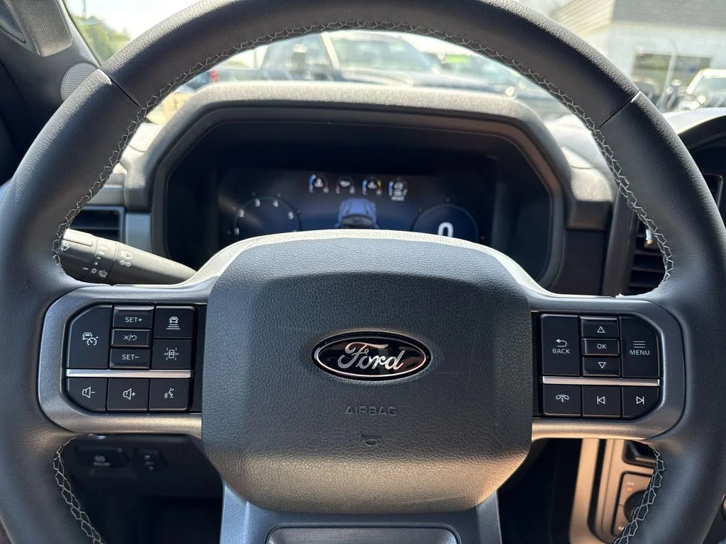 Used 2025 Blue Ford Lariat image 22