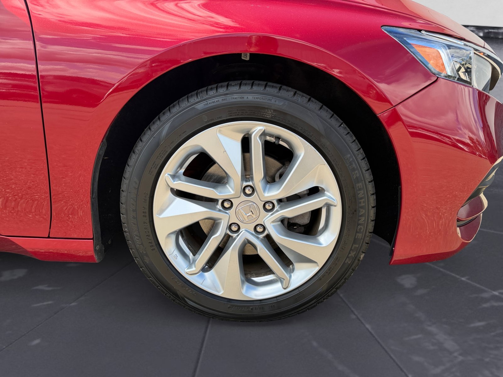 2018 Honda Accord LX - Photo 43