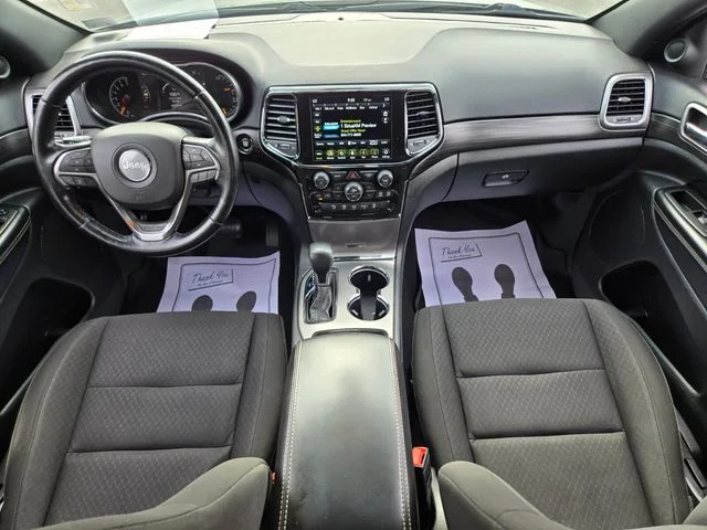 Used 2021 Gray Jeep Laredo image 19