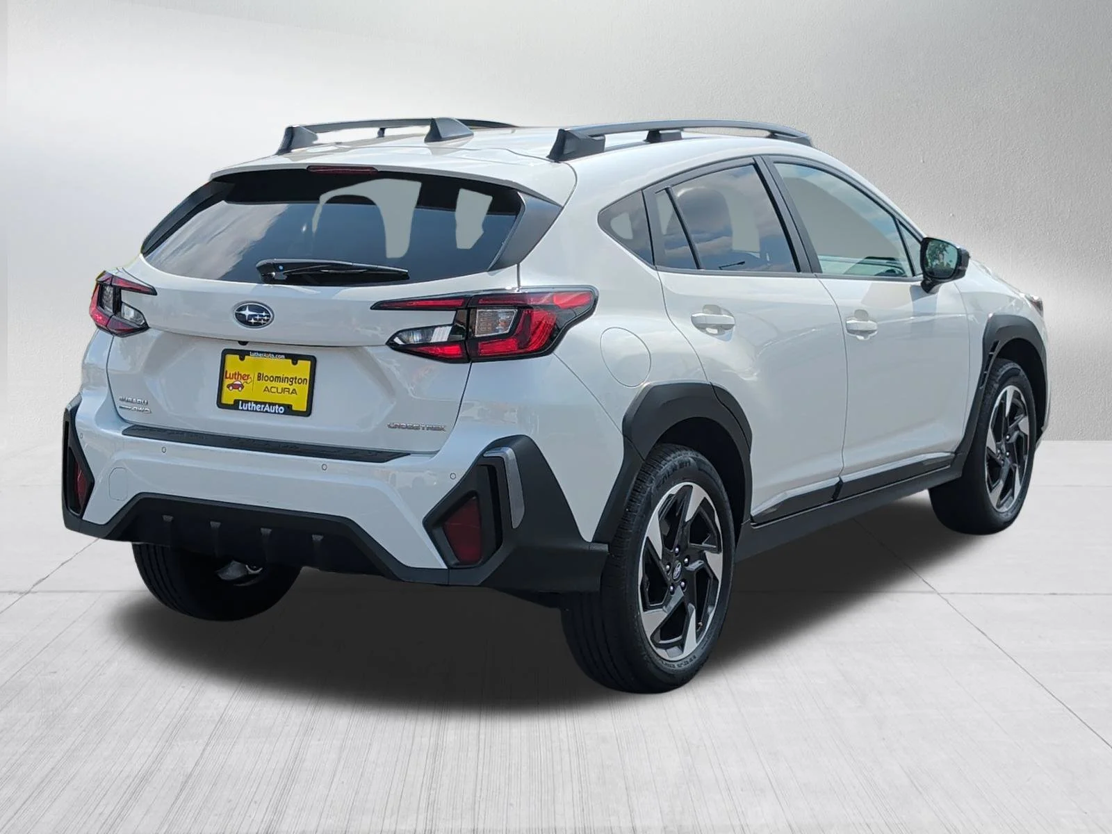 Used 2025 Crystal White Pearl Subaru Limited image 7
