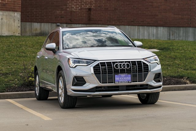 2023 Audi Q3 Premium