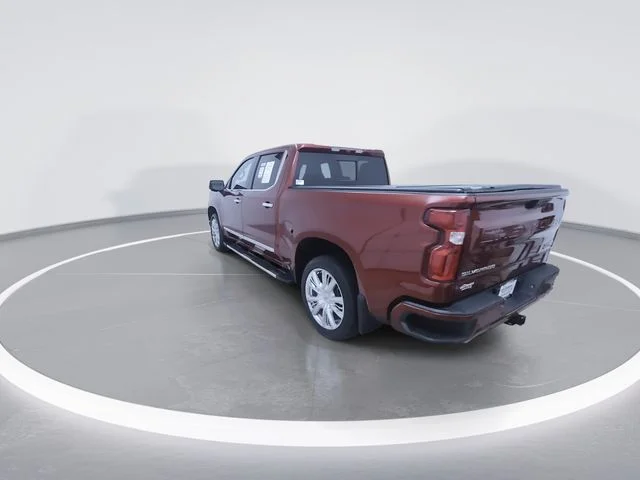 Used 2025 Red Chevrolet High Country image 7