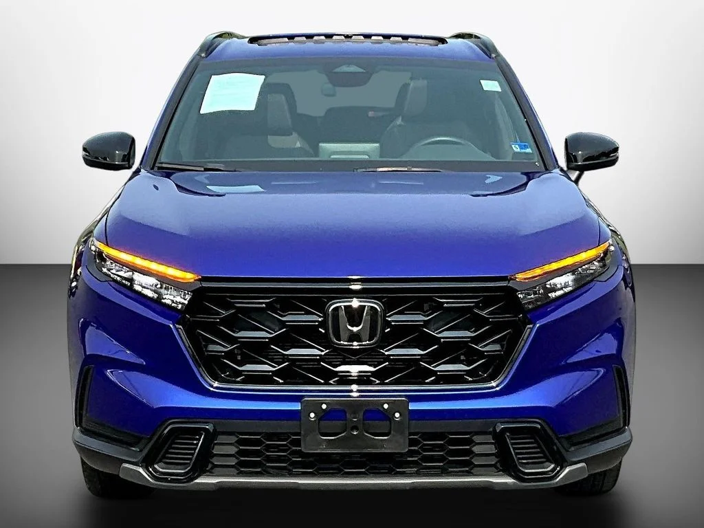 Used 2023 Still Night Pearl Honda Sport image 2