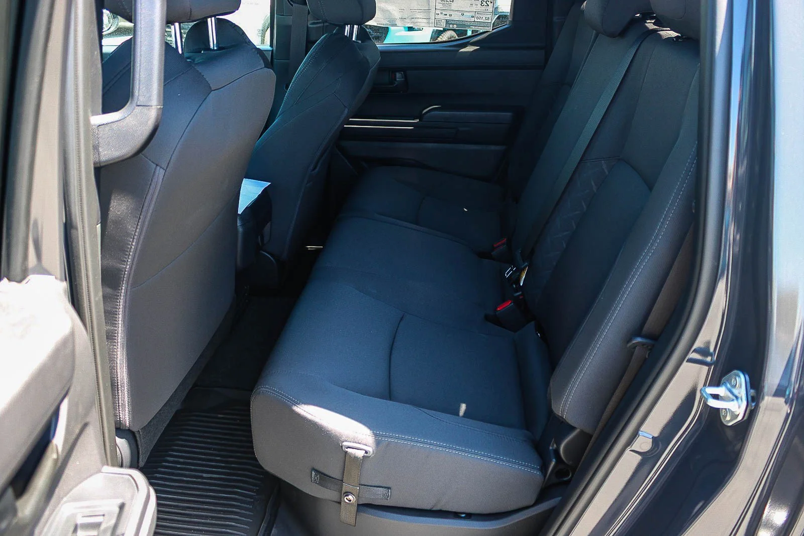 2026 Toyota Tacoma SR5 - Photo 20
