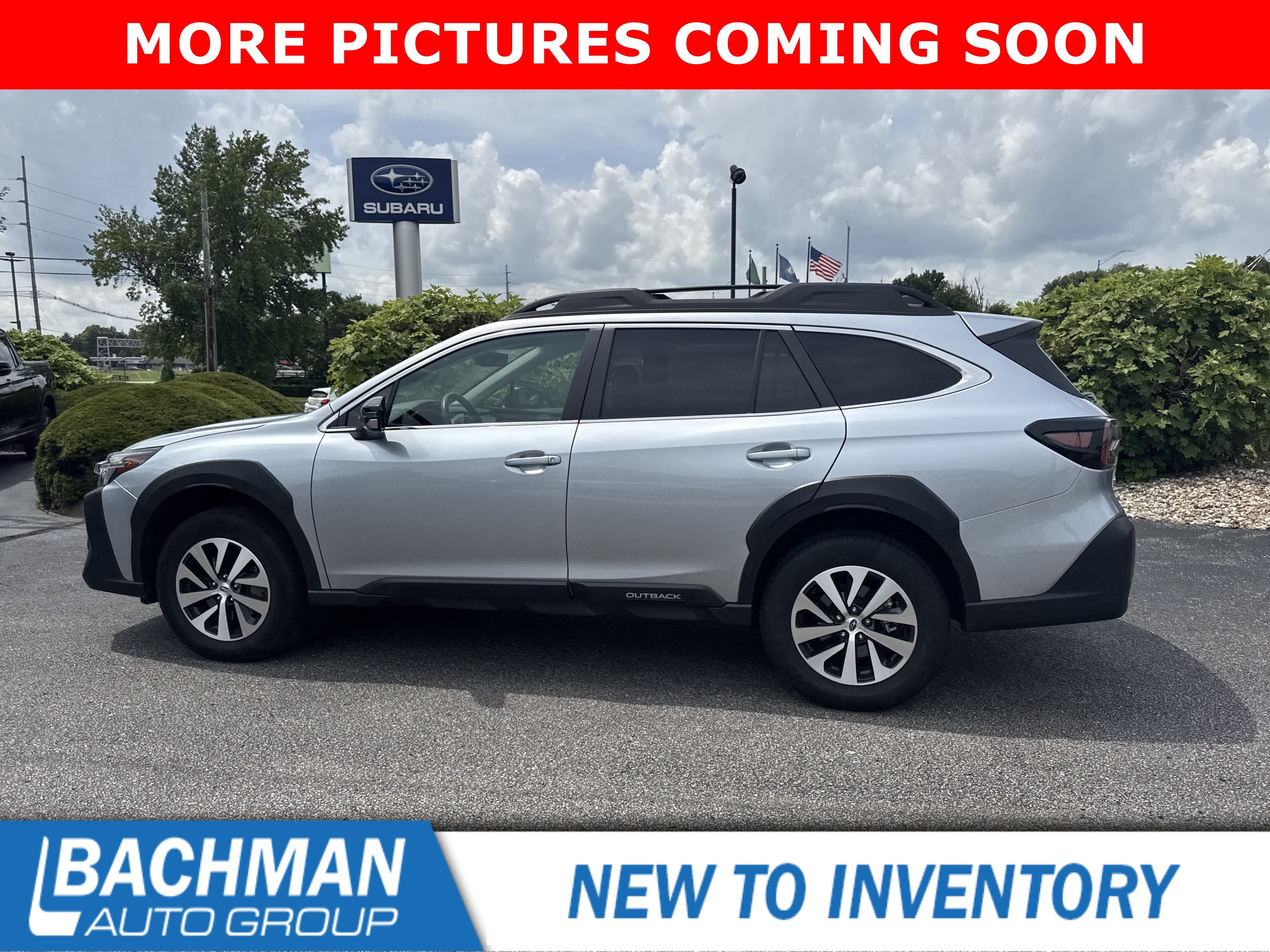 Used 2025 Ice Silver Metallic Subaru Premium image 9