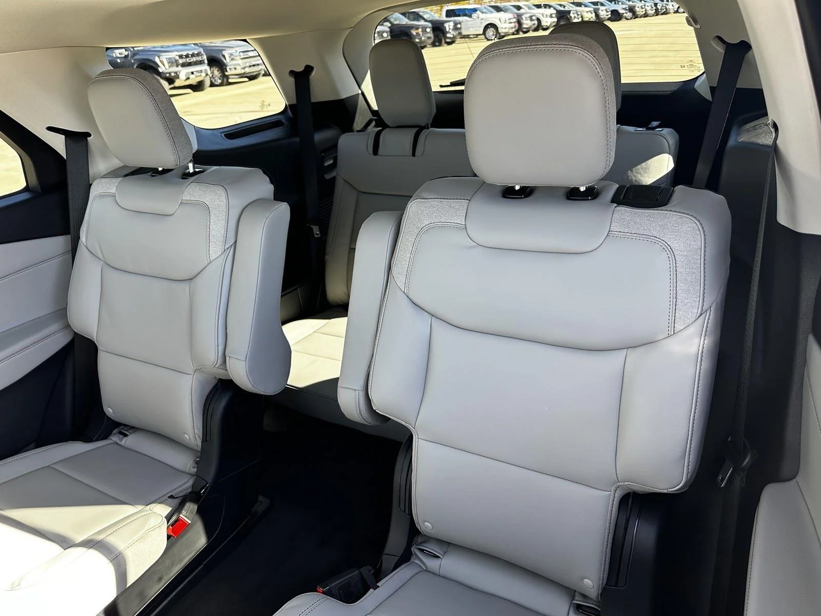 New 2026 Star White Metallic Tri-Coat Ford Active image 12