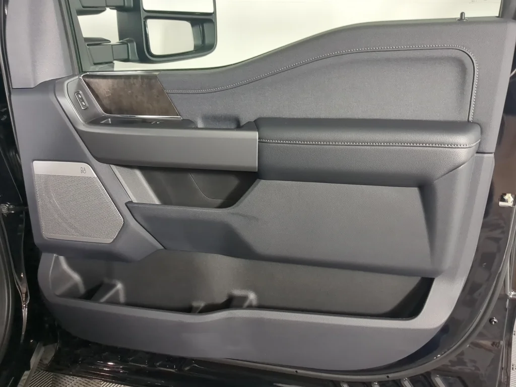 New 2026 Agate Black Metallic Ford F-350® Lariat® image 18