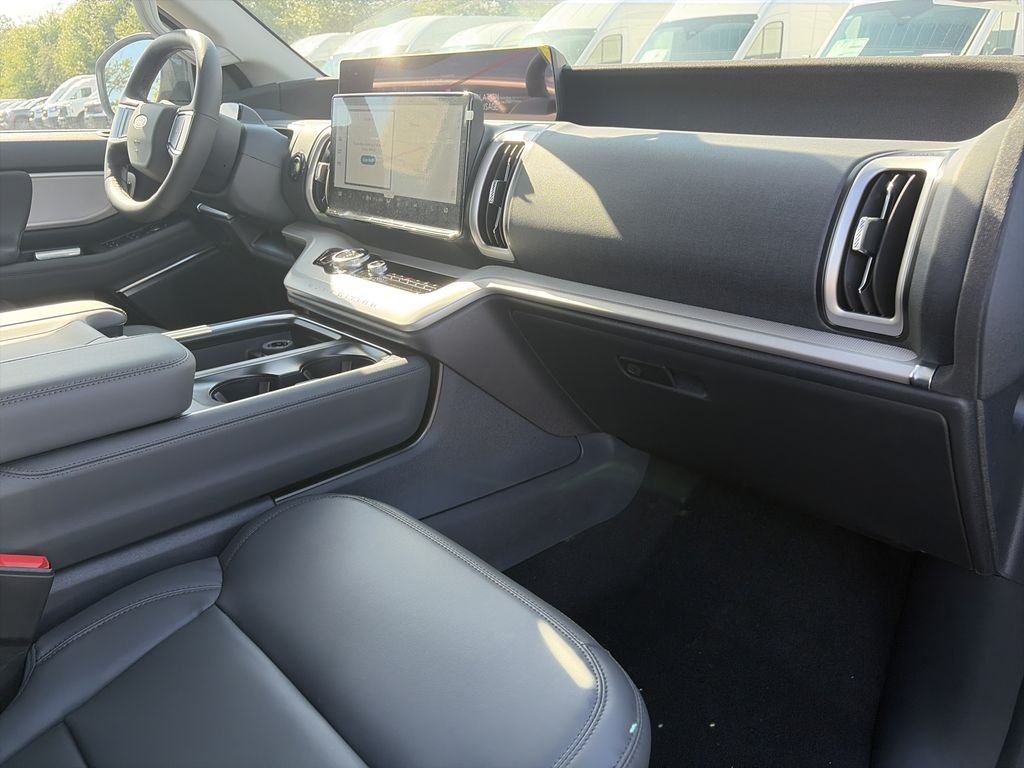 New 2026 Black Ford Active image 37