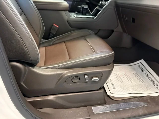 Used 2023 White GMC Denali image 20