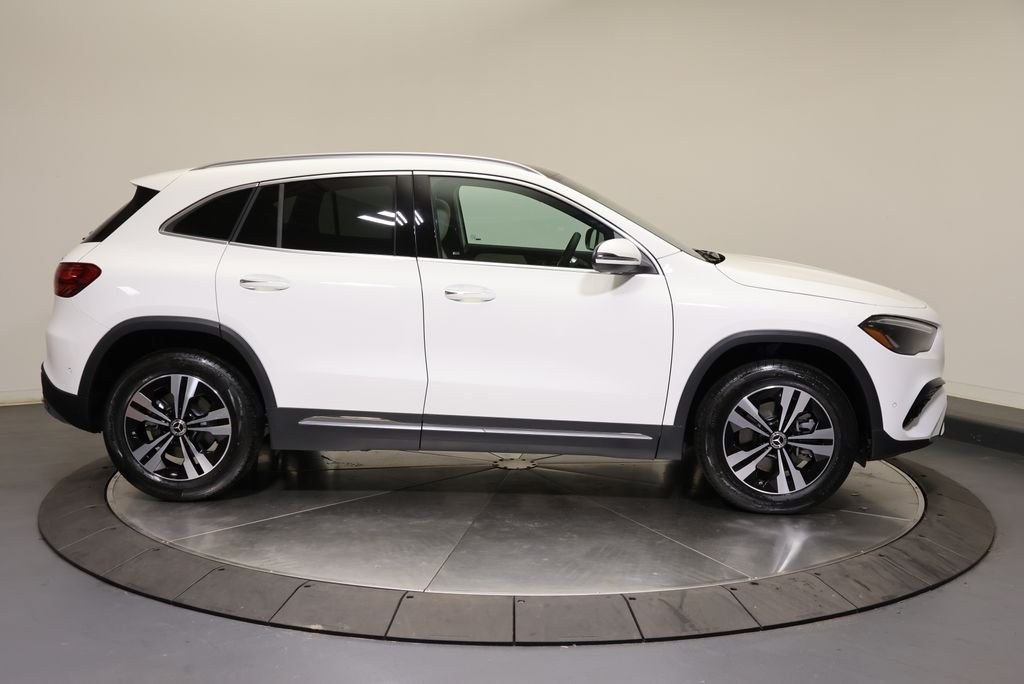 New 2026 Polar White Mercedes-Benz GLA 250 image 8