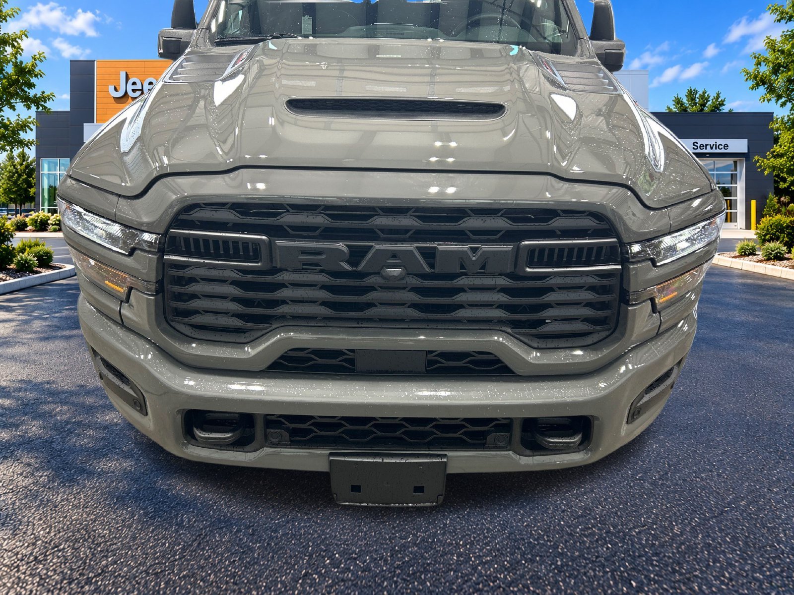 New 2027 Ceramic Gray Clear-Coat Exterior Paint RAM Tradesman image 20