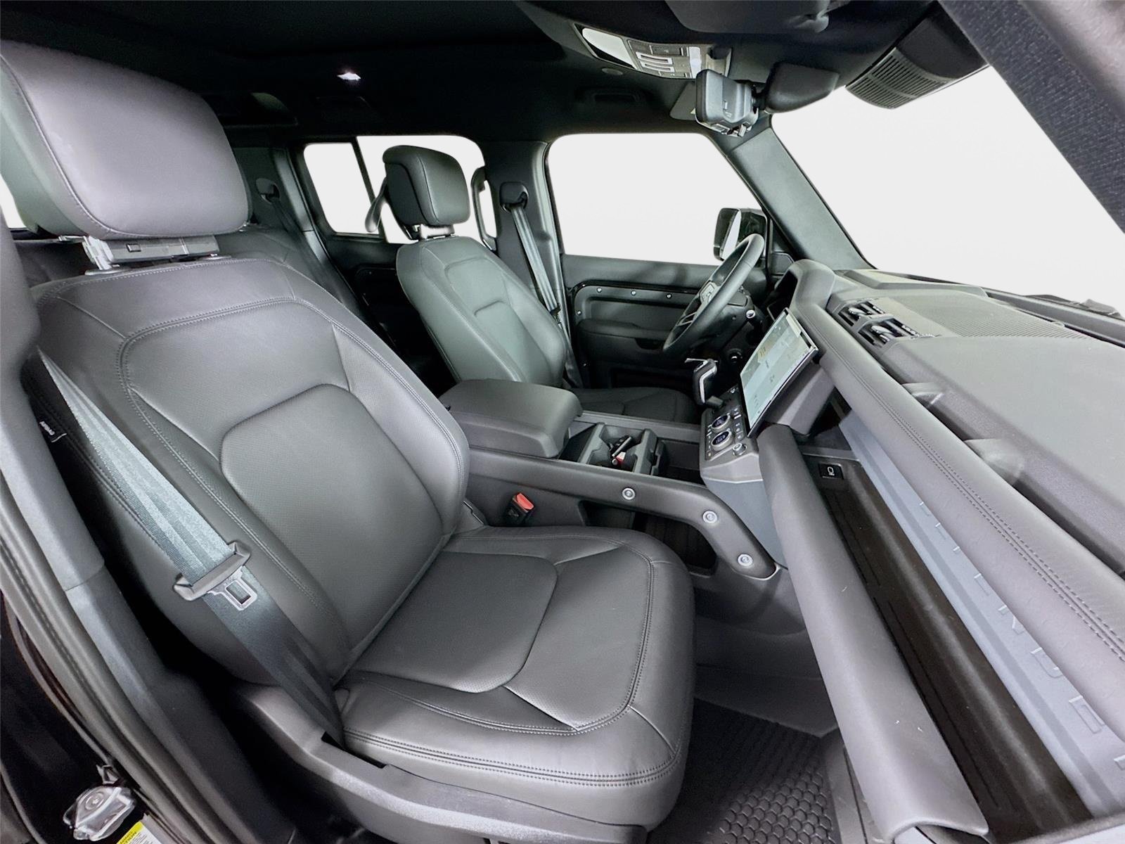 Used 2026 Santorini Black Land Rover X-Dynamic SE image 30