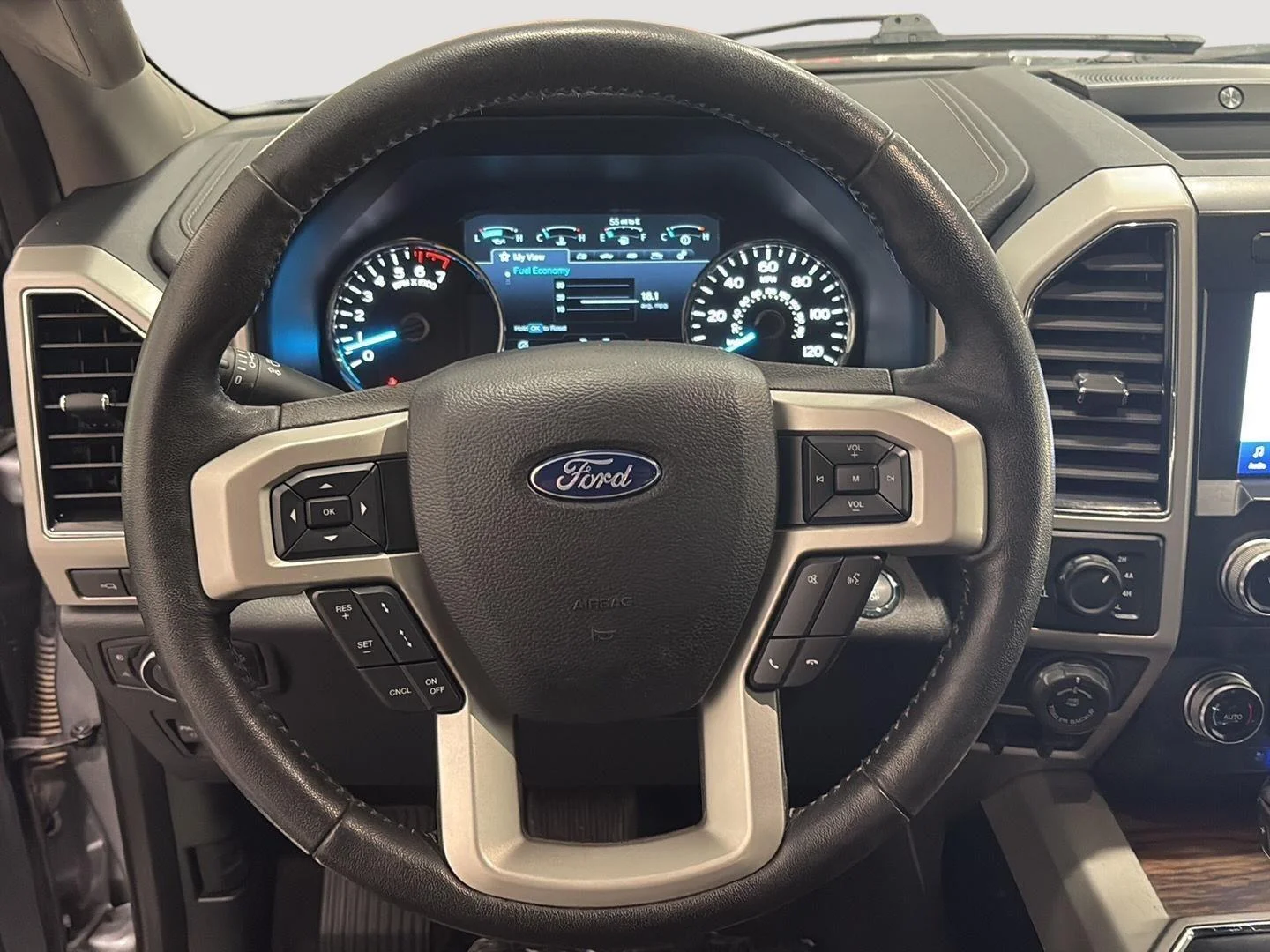 Used 2020 Iconic Silver Ford XL image 9