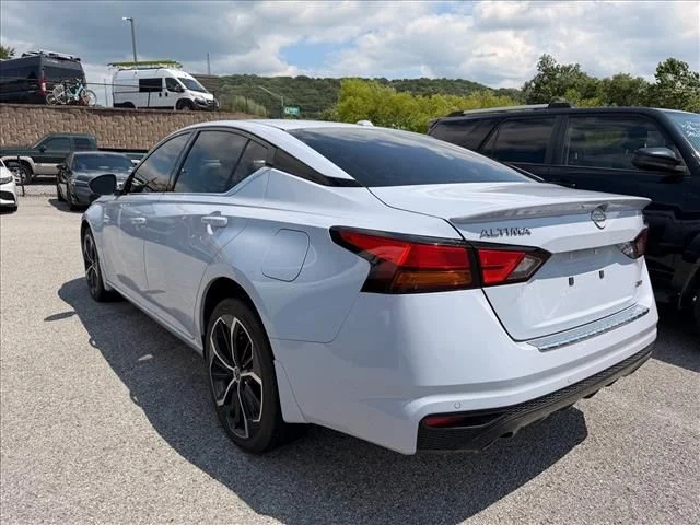 Used 2023 Gray Nissan 2.5 SR image 19