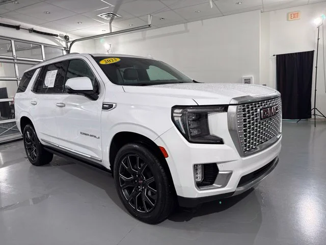 Used 2023 White GMC Denali image 1
