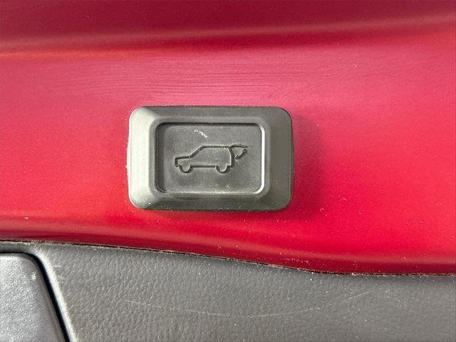Certified Used 2025 RUBY FLARE PEARL* Toyota  image 39