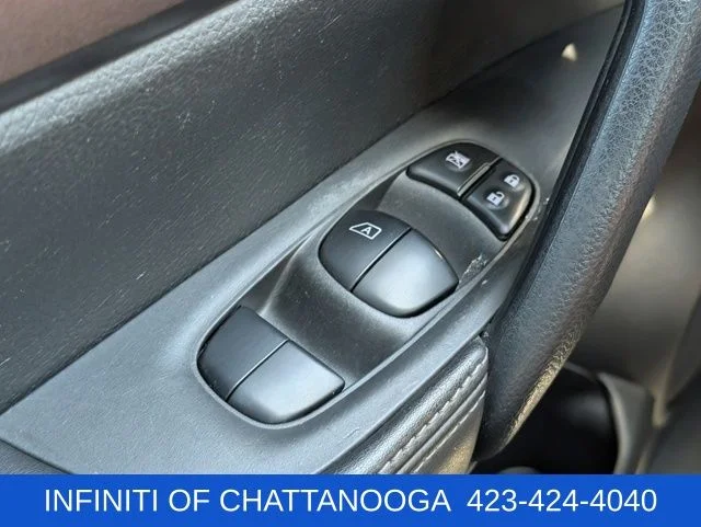Used 2021 Red Nissan S image 25